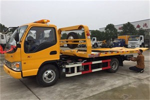 临洮哪里有拖车服务